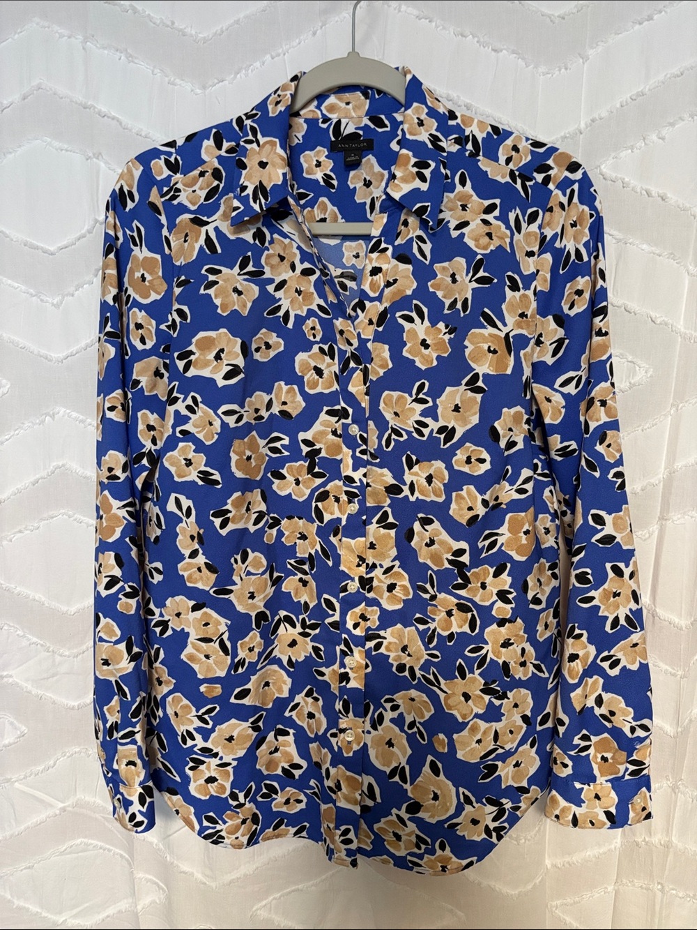 Ann Taylor Blue Floral Button-Down Blouse